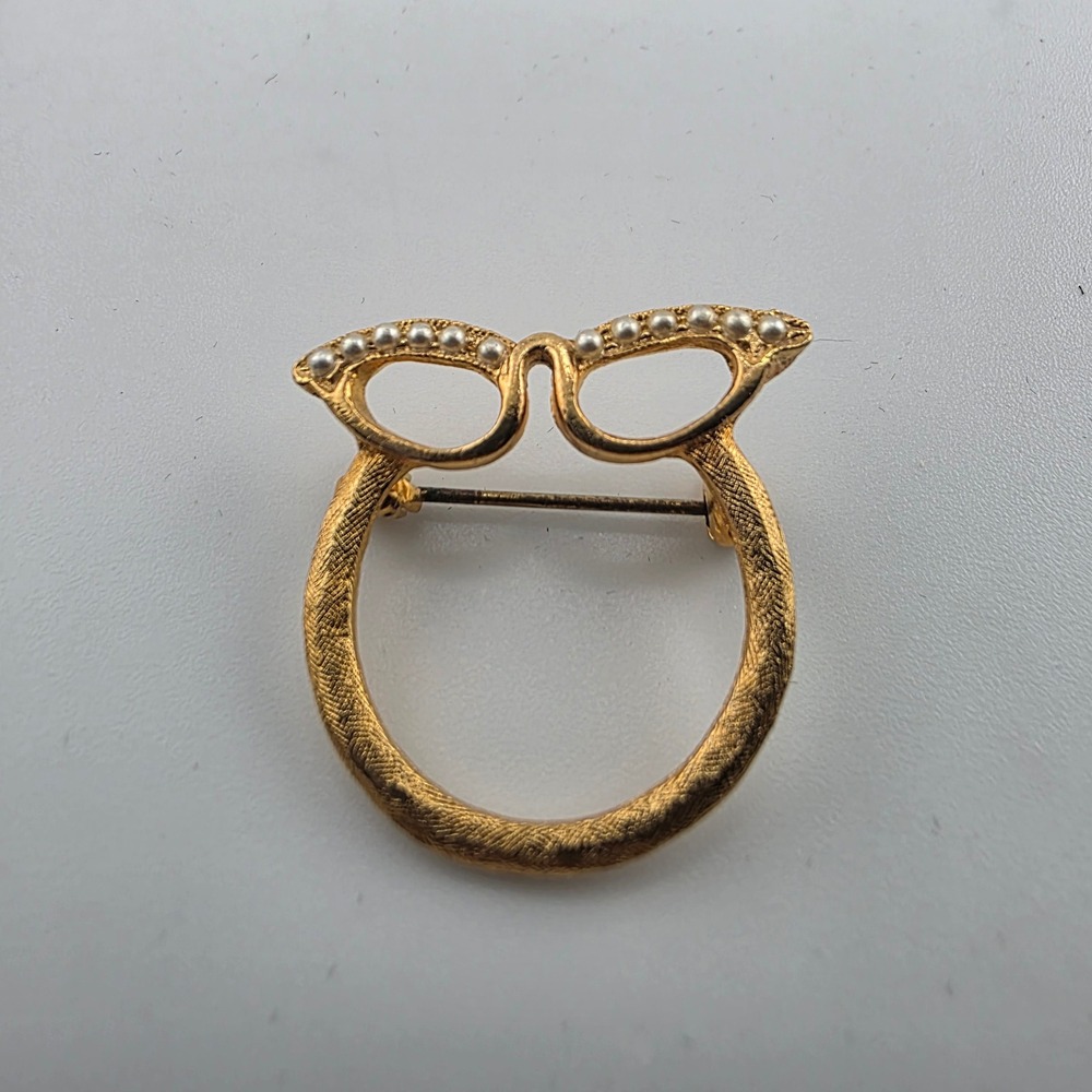 Vintage Gold Tone Eyeglass Brooch Pin Faux Pearl Glasses Novelty Jewelry